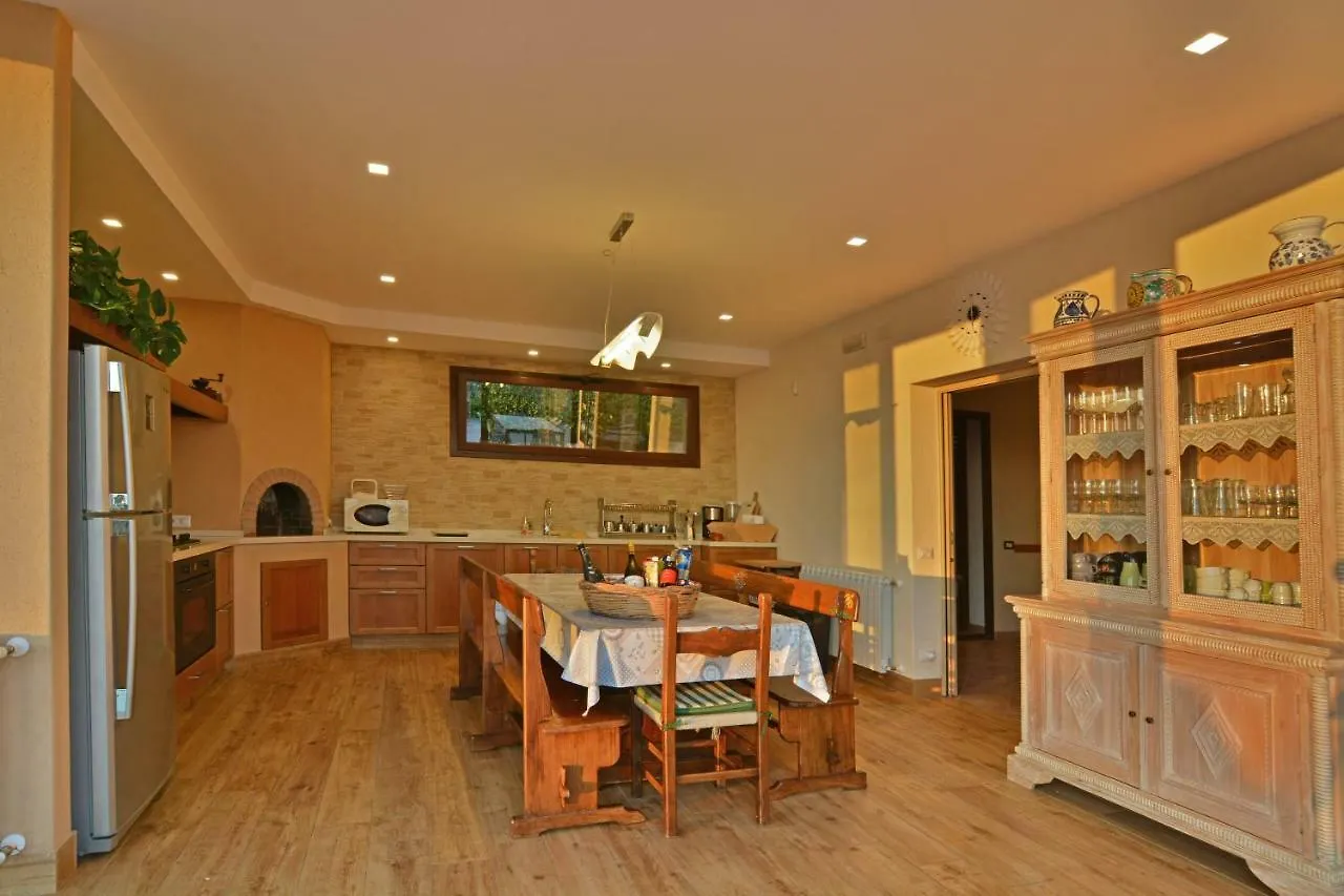 Villa Provenza チェファル